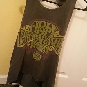 Obey tank